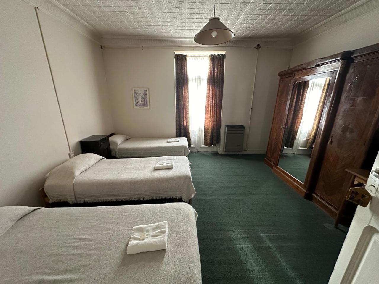 Hotel Paris Río Gallegos Esterno foto